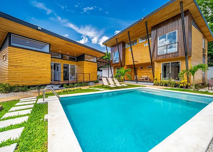 Walk To Del & Restaurants: 2 Condos! Coco