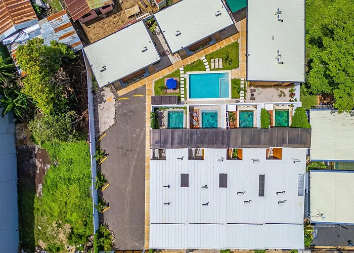 Walk To Del & Restaurants: 2 Condos!